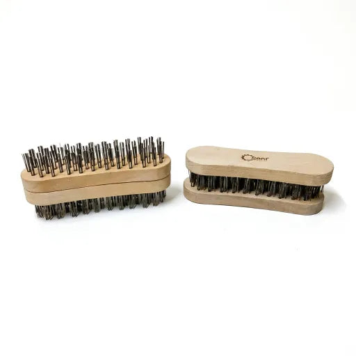 Brosse Métallique Manuelle en Bois – Nettoyage Puissant Acier/Laiton